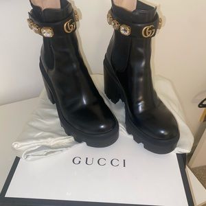 GUCCI
Calfskin Crystal GG Trip Chelsea Ankle Boots 38 Black